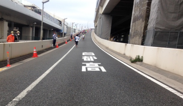 横浜マラソン2015首都高に乗る